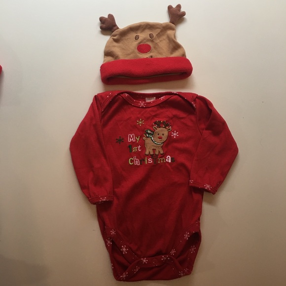 2/$12 3 Month Baby’s First Christmas Onesie, Sleeper and Hat Set - Picture 10 of 12